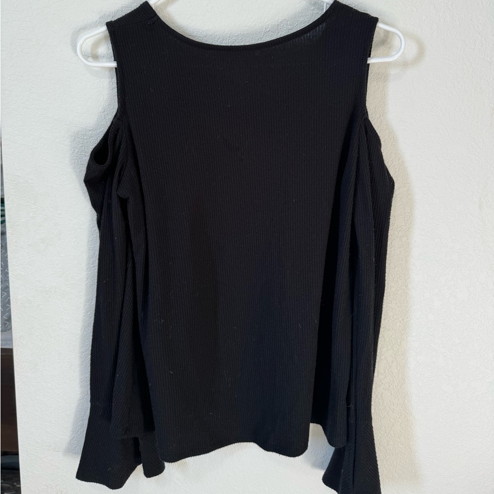 Black Ribbed Cold Shoulder Top - Picture 2 of 4